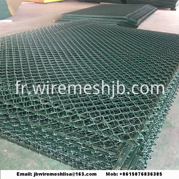 PVC Coated And Galvanized Chain Link Fence